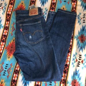 Levi skinny jeans